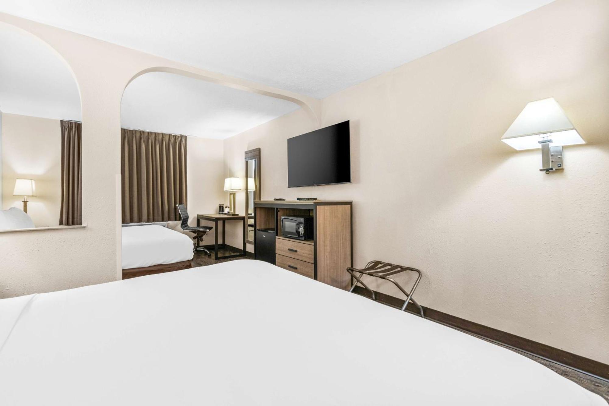 Surestay Hotel By Best Western Albuquerque Midtown Exteriör bild